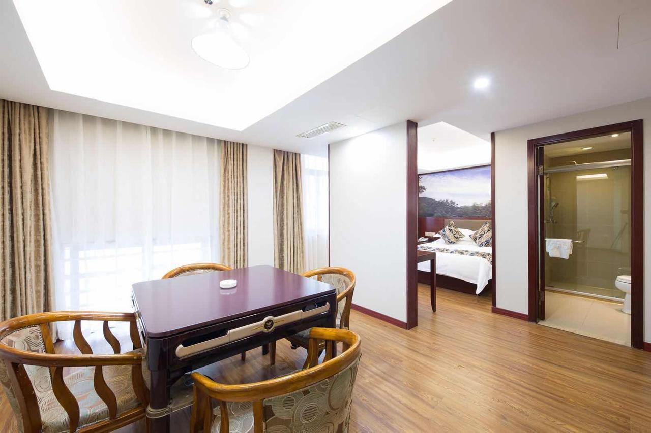 Ruide Hotel Yiwu  Exterior photo